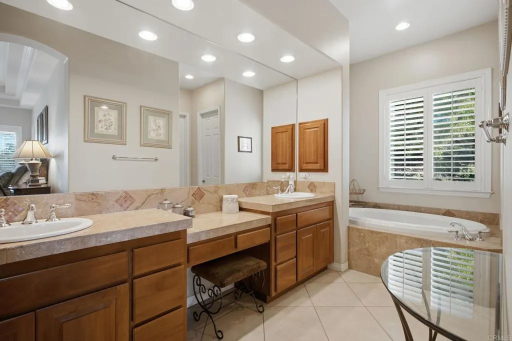 https://cdn.realtyfeed.com/cdn/127/306756540/b08b710082881444e4f2cc41bb82a108.webp