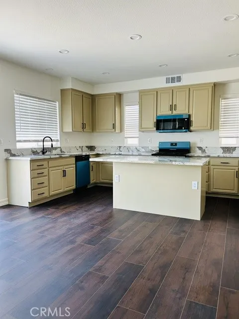 29050 Alicante, Moreno Valley, CA 92555 - Photo 2 of 13, Moreno Valley, CA