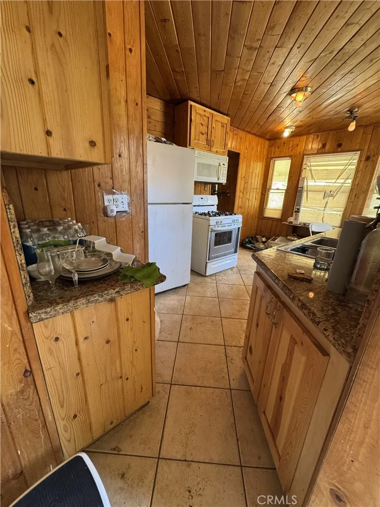 1459 Ross Street, Wrightwood, CA 92397 - Photo 4 of 6, Wrightwood, CA