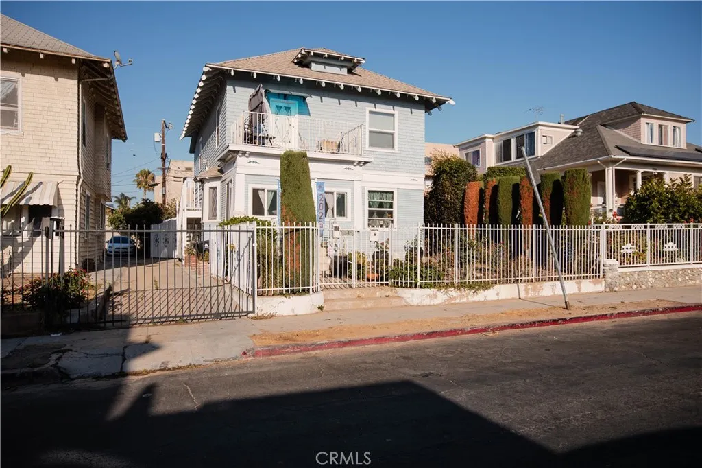 1312 Arapahoe, Los Angeles, CA 90006 - Photo 2 of 25, Los Angeles, CA
