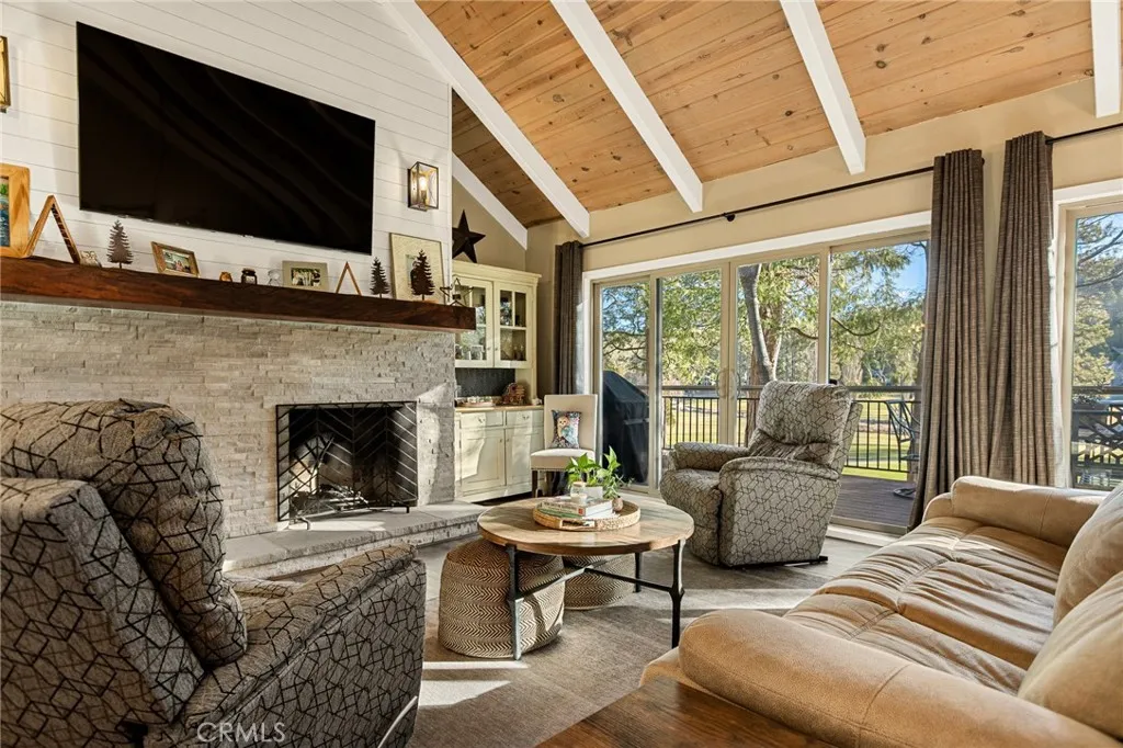 435 Riviera Drive, Lake Arrowhead, CA 92352 - Photo 4 of 41, Lake Arrowhead, CA