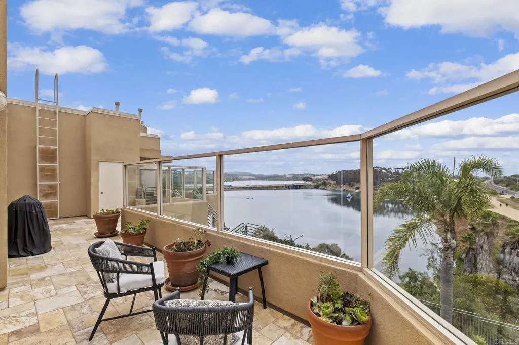 https://cdn.realtyfeed.com/cdn/127/306756762/0c73c204f0c14673ae5784ac2b109cee.webp