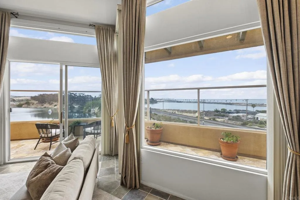 https://cdn.realtyfeed.com/cdn/127/306756762/33af59ba4ebea3765b9c54e56d9f9b68.webp