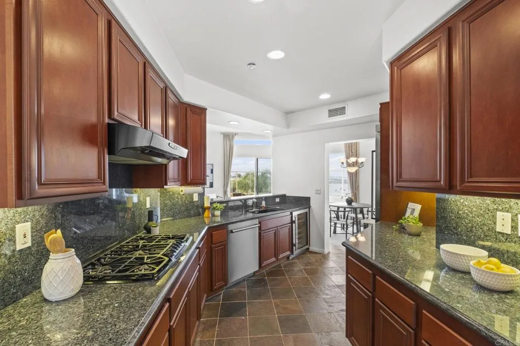 https://cdn.realtyfeed.com/cdn/127/306756762/4ae198ffd5cca4d3f139e274bb1f56fc.webp
