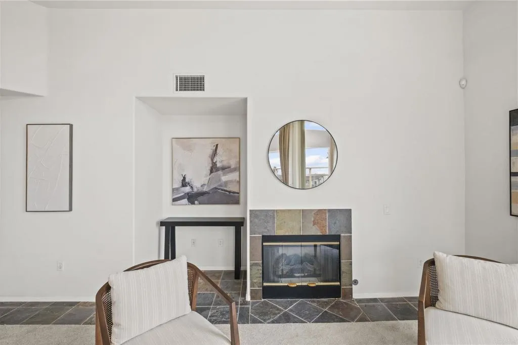 https://cdn.realtyfeed.com/cdn/127/306756762/67af9f6a331601b5c57a7ec384aeb595.webp