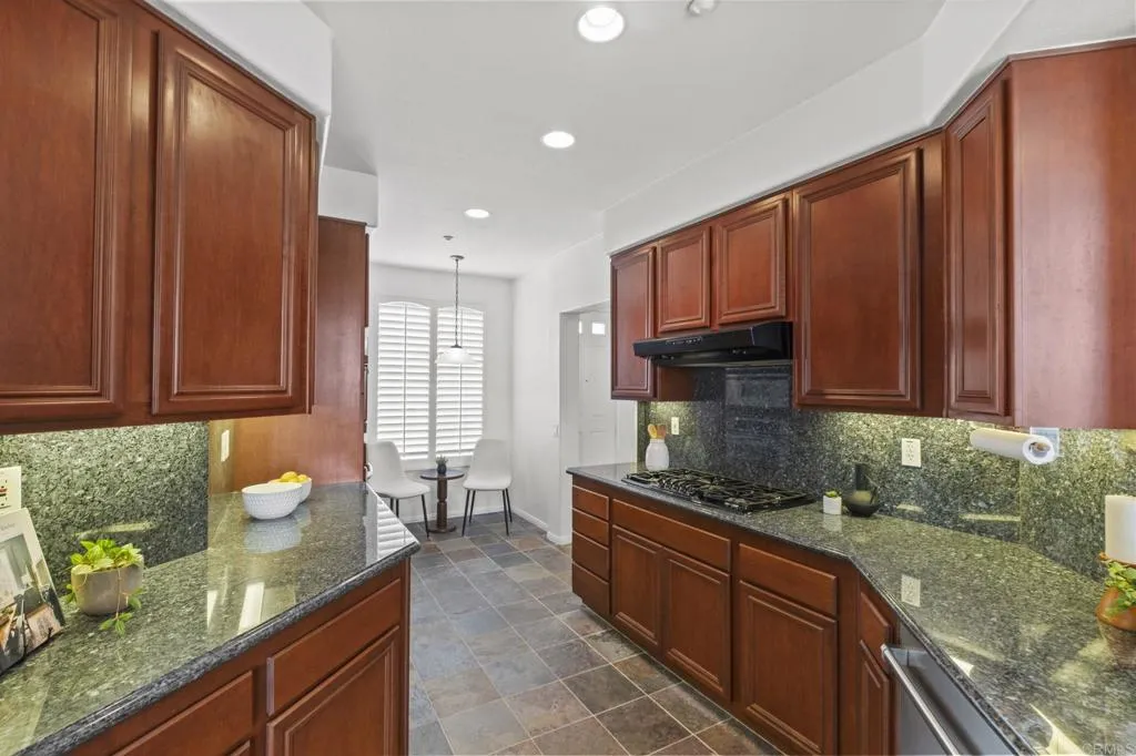https://cdn.realtyfeed.com/cdn/127/306756762/6bb8bf54fa139b78f0215e2f3a099b49.webp