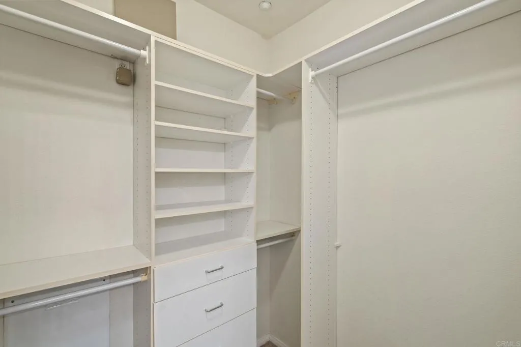 https://cdn.realtyfeed.com/cdn/127/306756762/84a17878f64bbd1f7a342c3f8bae28a3.webp