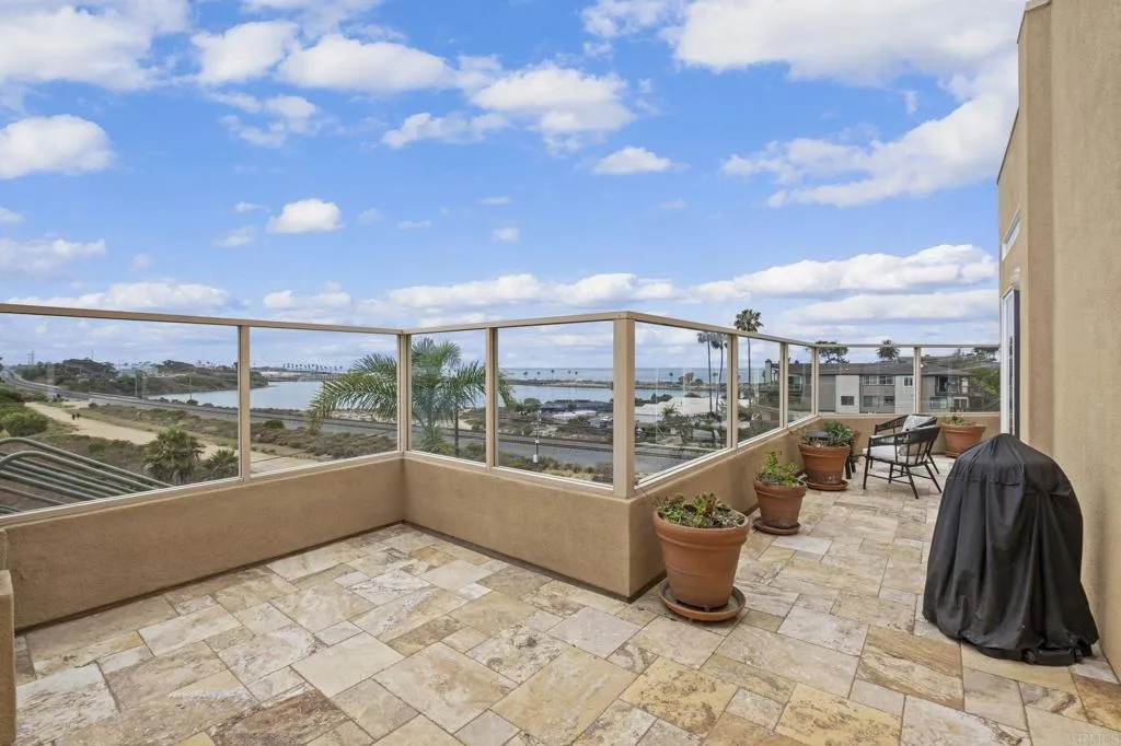 https://cdn.realtyfeed.com/cdn/127/306756762/dc324caef9bf037f3b2966983b6cf691.webp