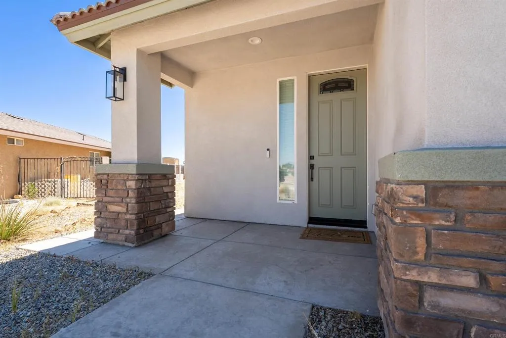 14277 Glenview Court, Victorville, CA 92395 - Photo 3 of 44, Victorville, CA
