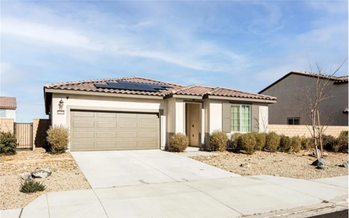 12438 Pinos Verde Ln, Victorville, CA 92392 - Photo 3 of 27, Victorville, CA