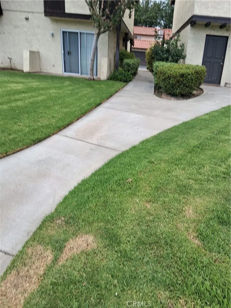 1077 Santo Antonio Drive Unit 4, Colton, CA 92324 - Photo 5 of 9, Colton, CA