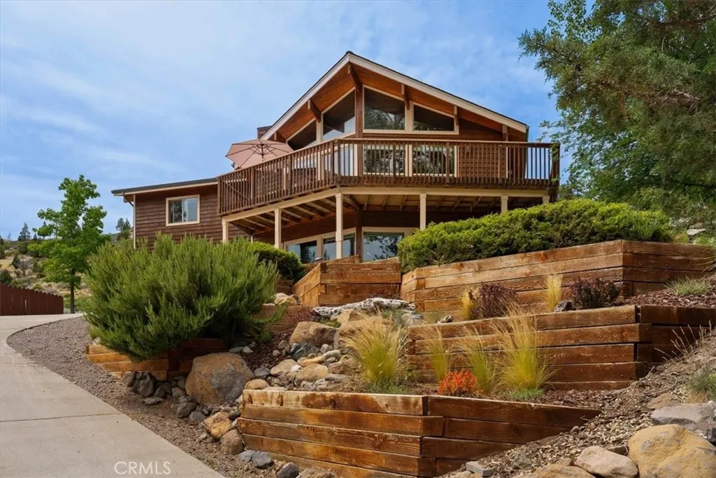 6104 Palmer Drive, Weed, CA 96094 - Main photo, Weed, CA