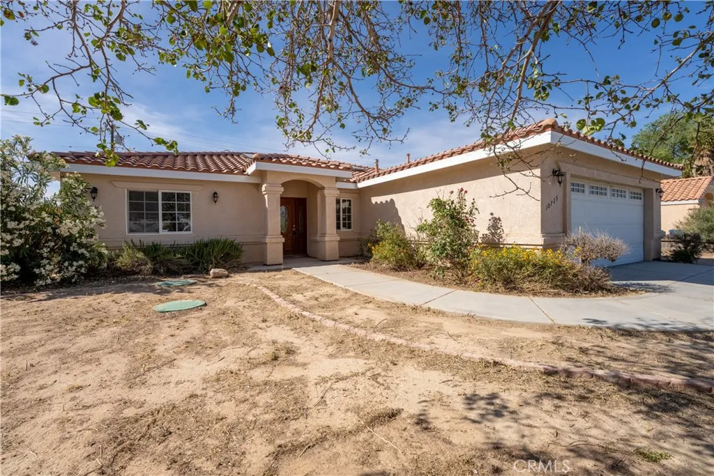 10725 Keller Drive, California City, CA 93505 - Photo 3 of 23, California City, CA