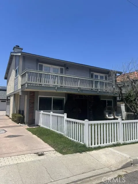 2215 Curtis Avenue Unit A, Redondo Beach, CA 90278 - Main photo, Redondo Beach, CA