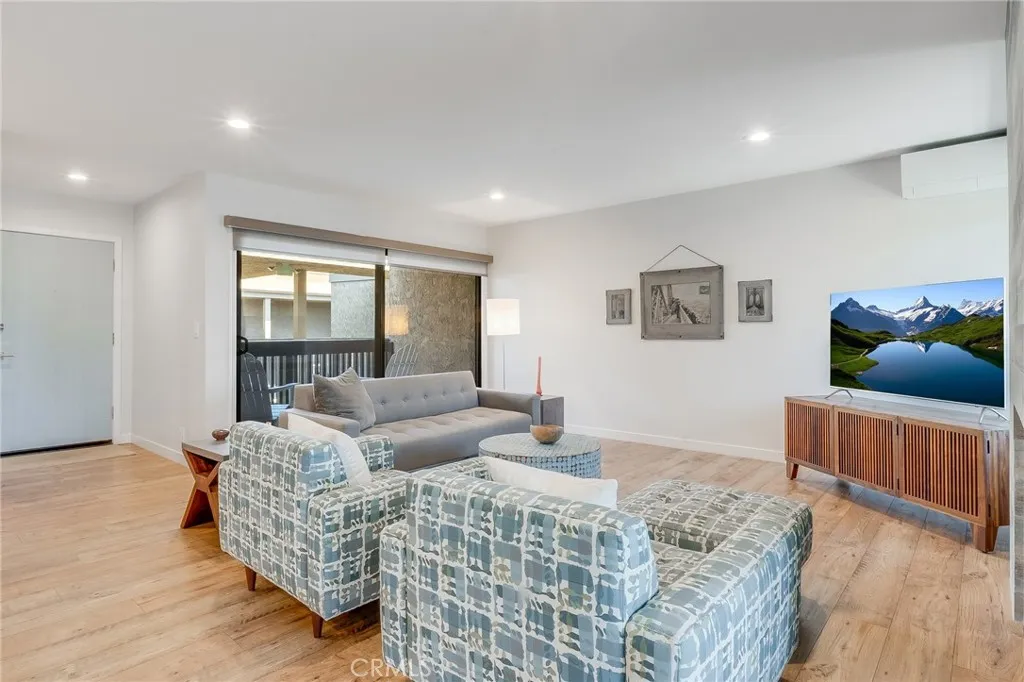 2538 E 2nd Unit 306, Long Beach, CA 90803 - Photo 3 of 30, Long Beach, CA