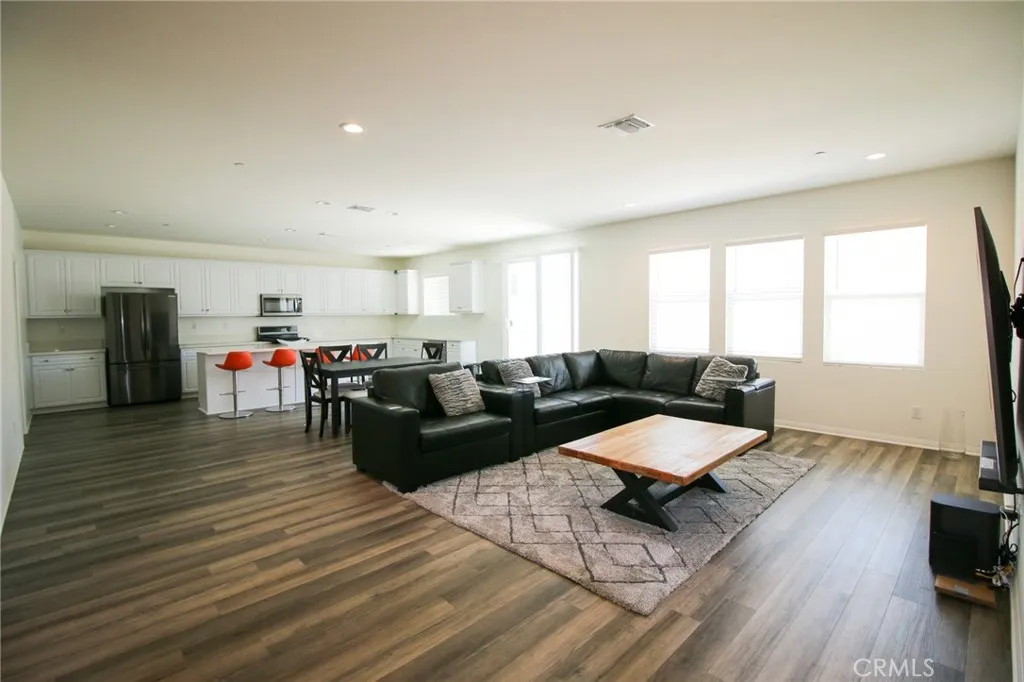 Menifee, CA 92584