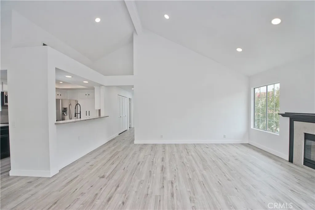 600 Kingswood Lane Unit A, Simi Valley, CA 93065 - Photo 5 of 31, Simi Valley, CA