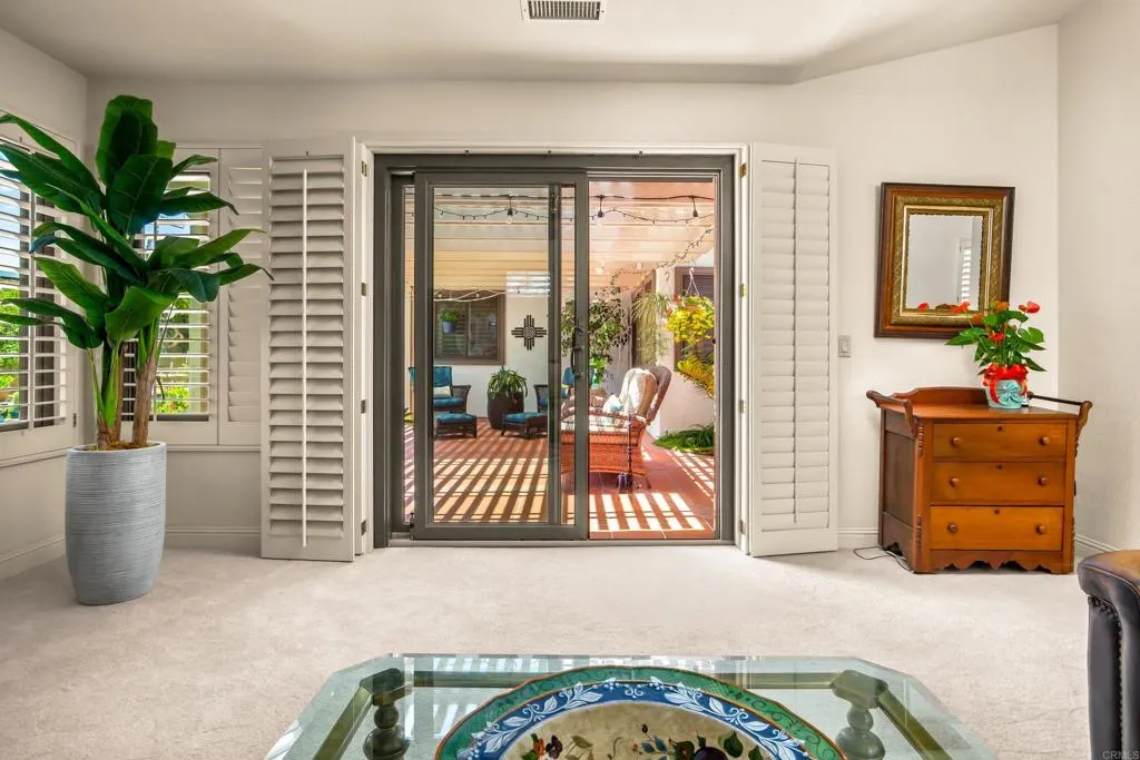 https://cdn.realtyfeed.com/cdn/127/306756866/4e80edf1680bc09b57e3e71a23cf72ad.webp