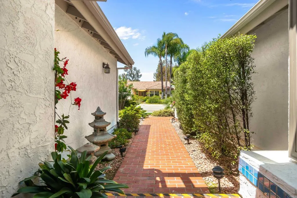https://cdn.realtyfeed.com/cdn/127/306756866/58b9a448375ab55611c42bbda8992184.webp