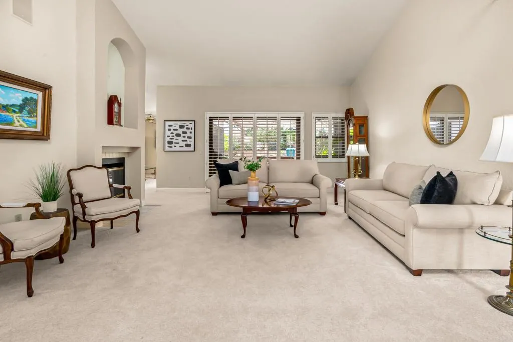 https://cdn.realtyfeed.com/cdn/127/306756866/7377d0c126b255c0838b6219111cc586.webp