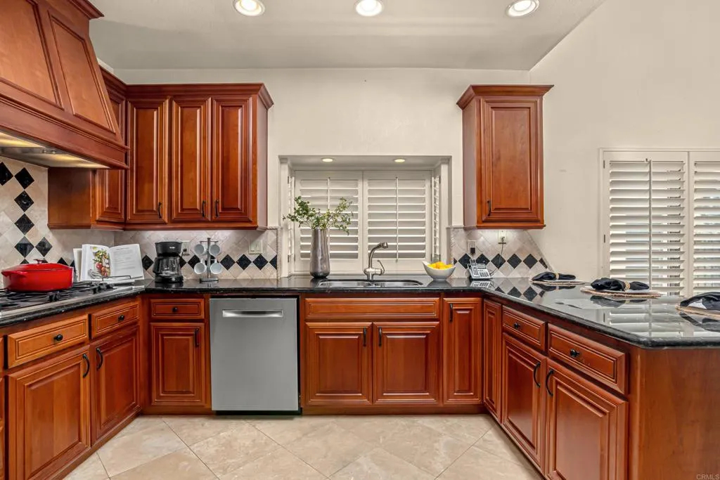 https://cdn.realtyfeed.com/cdn/127/306756866/93b2298a666ba1487d00a19c1811951d.webp
