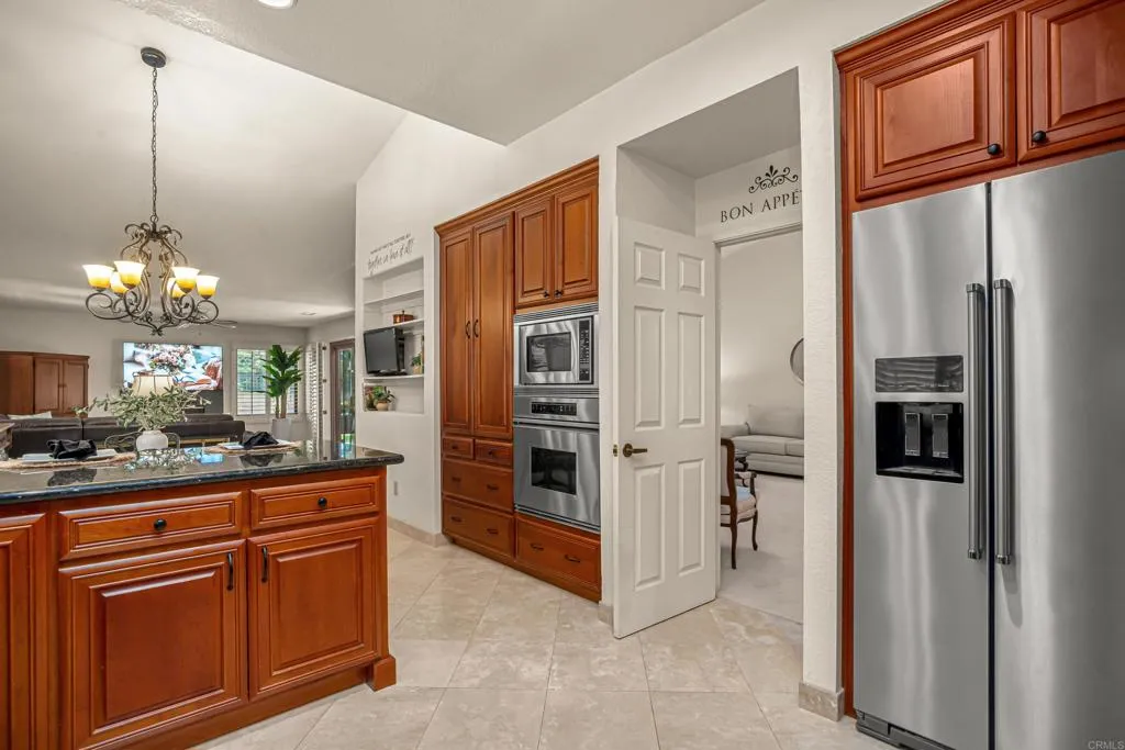 https://cdn.realtyfeed.com/cdn/127/306756866/e4dd0e41f05a2190180f13756e6688ec.webp
