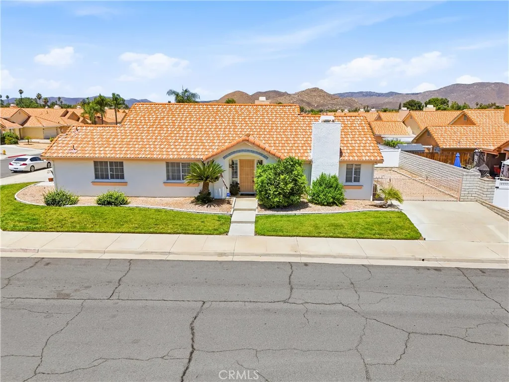 2562 Alegre Avenue, Hemet, CA 92545 - Photo 4 of 47, Hemet, CA