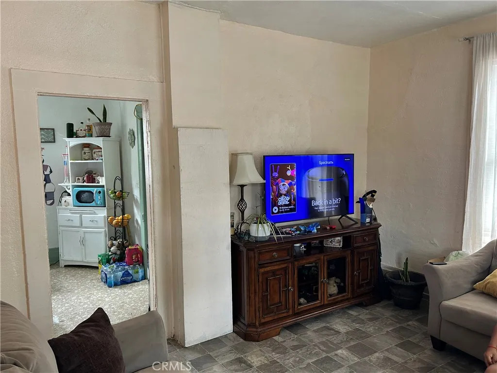 2162 5th Street, Riverside, CA 92507 - Photo 2 of 5, Riverside, CA