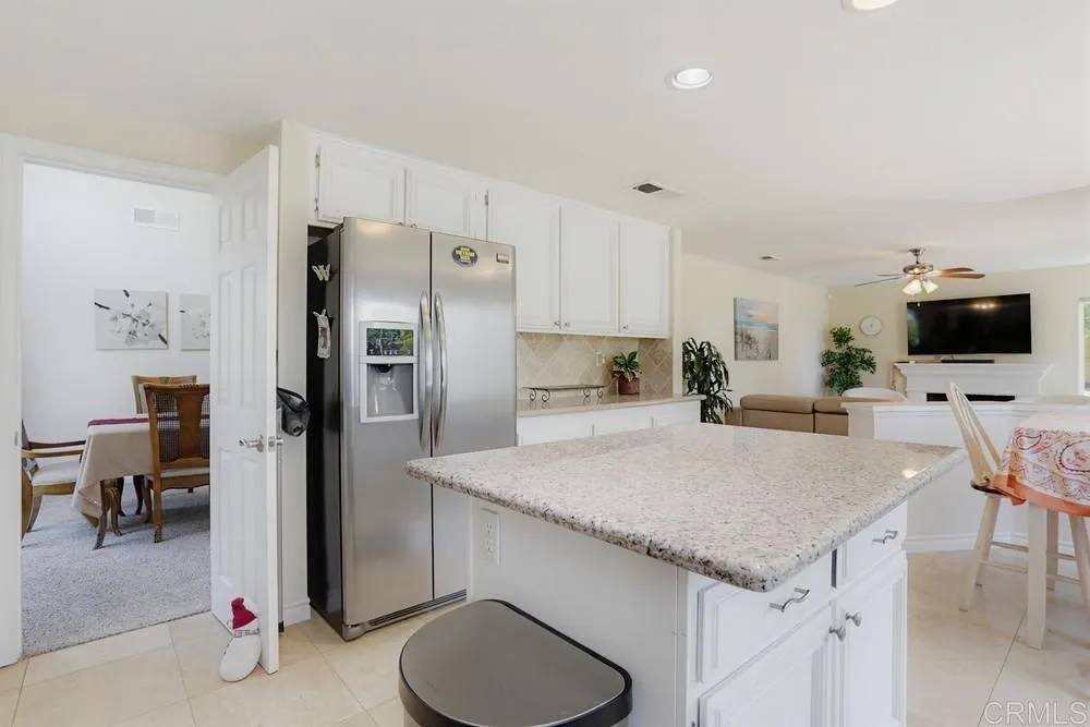 https://cdn.realtyfeed.com/cdn/127/306756878/847c889bbd212c423cf61d085ce95944.webp