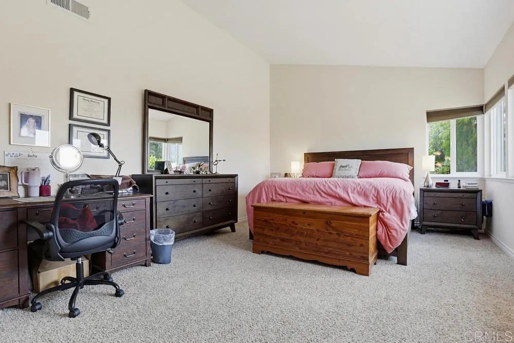 https://cdn.realtyfeed.com/cdn/127/306756878/f1127d5e4e3c961e40bfef38facb8660.webp