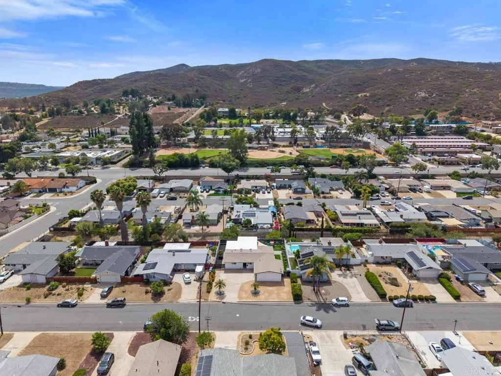 https://cdn.realtyfeed.com/cdn/127/306756894/393485775d2077894f2d55faa5276288.webp