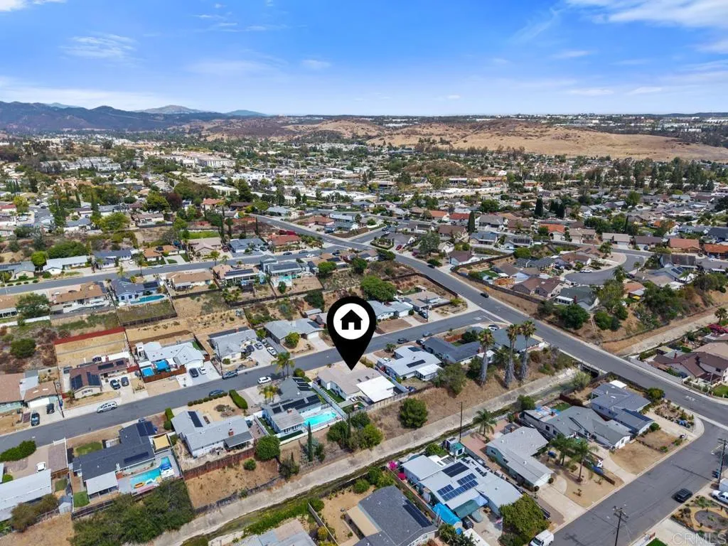 https://cdn.realtyfeed.com/cdn/127/306756894/44222787b99ac0ea1787801d1d3e84c0.webp