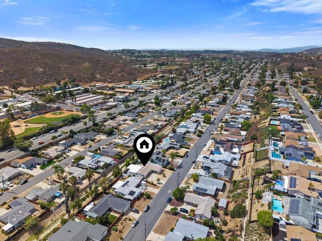 https://cdn.realtyfeed.com/cdn/127/306756894/456d4af563e4317516087e9ef92c420e.webp