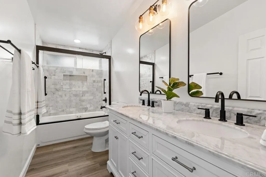 https://cdn.realtyfeed.com/cdn/127/306756894/5cfeacbad287635e84479b9f9acca04d.webp