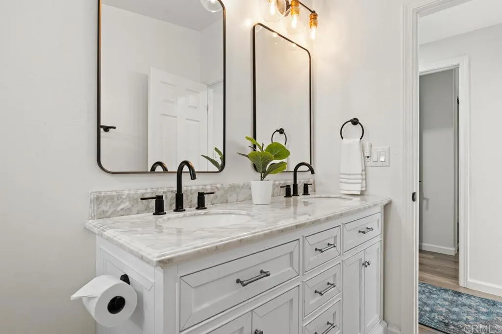 https://cdn.realtyfeed.com/cdn/127/306756894/7eadc34511799717409446af93292a6a.webp