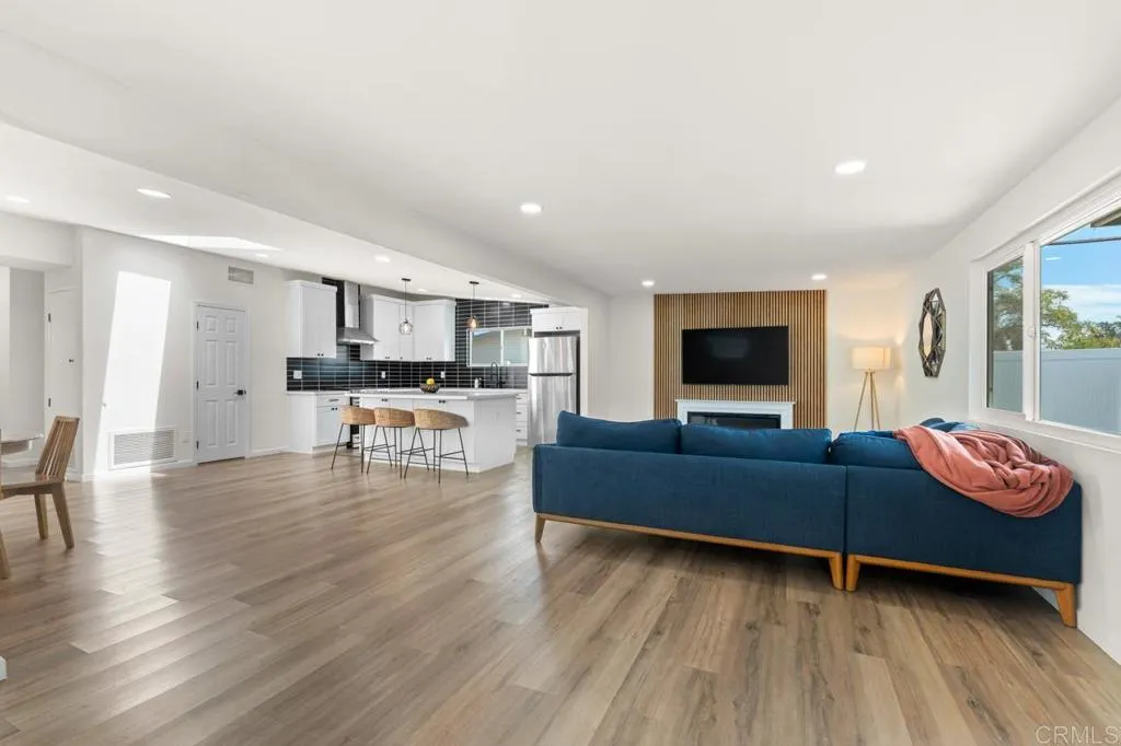https://cdn.realtyfeed.com/cdn/127/306756894/a528ded86b5adbd7e557fe40fcc64f23.webp