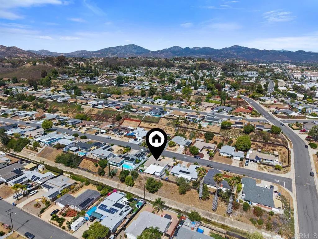 https://cdn.realtyfeed.com/cdn/127/306756894/d98b4700e749b1e19fb85a163a2abb25.webp