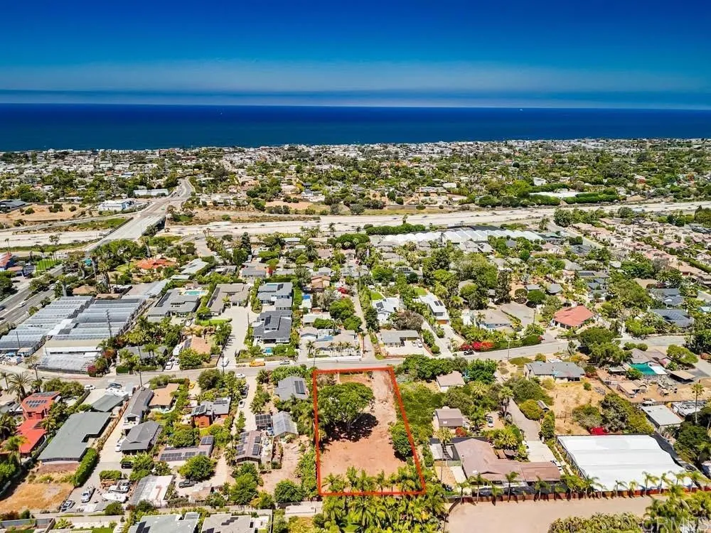 975 Urania Avenue, Encinitas, CA 92024 - Main photo, Encinitas, CA