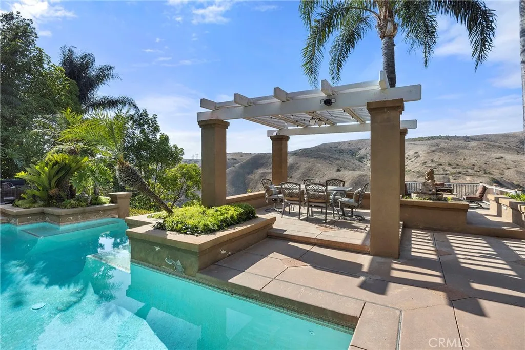 4890 Green Crest, Yorba Linda, CA 92887 - Photo 5 of 33, Yorba Linda, CA