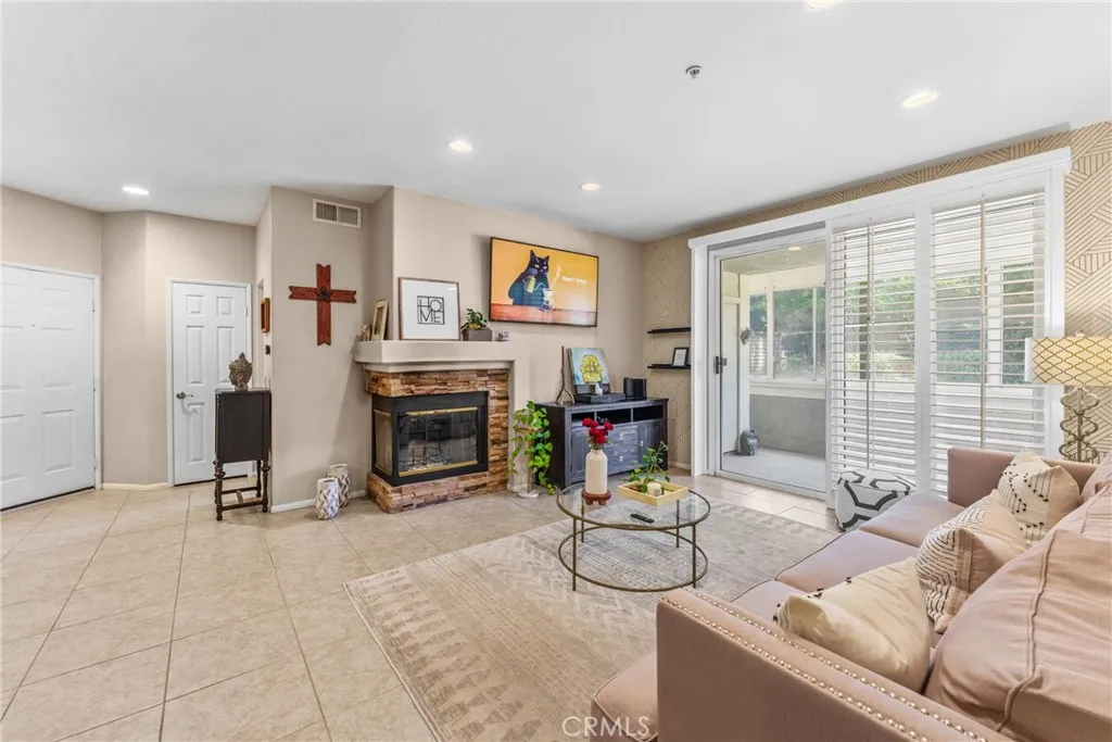 17859 Graystone Unit 101, Chino Hills, CA 91709 - Photo 4 of 27, Chino Hills, CA
