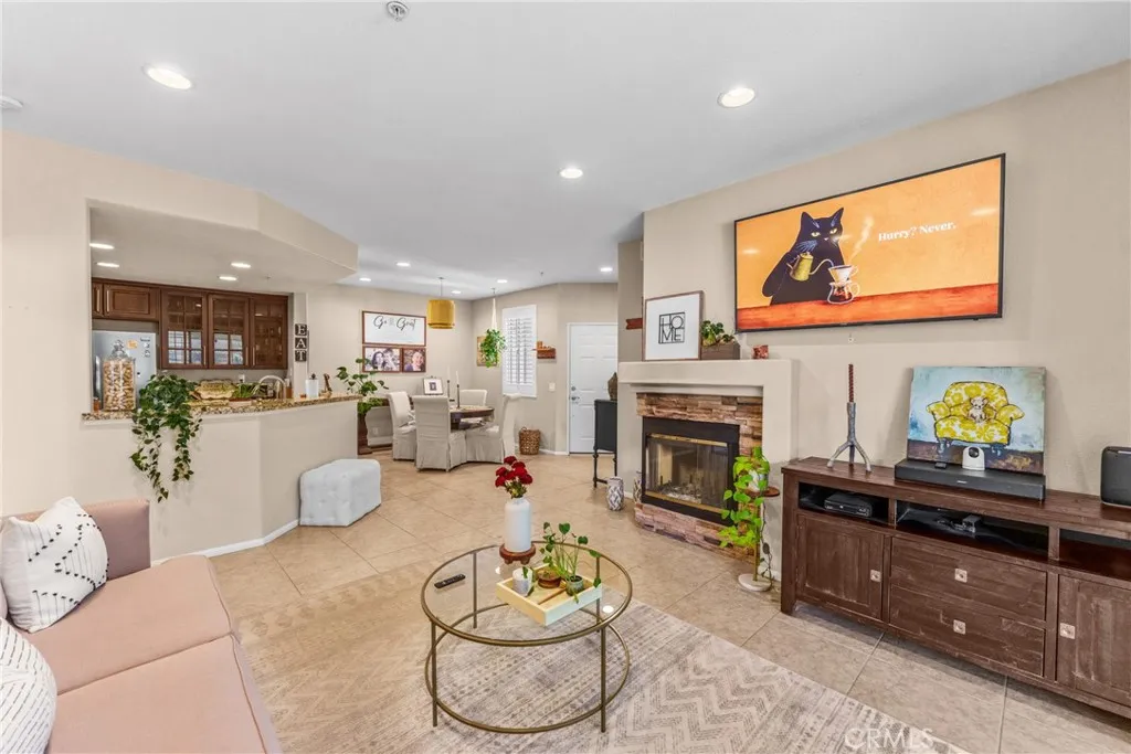 17859 Graystone Unit 101, Chino Hills, CA 91709 - Photo 5 of 27, Chino Hills, CA
