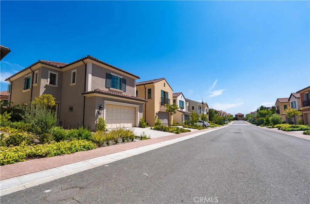 222 Fiore, Irvine, CA 92602 - Photo 2 of 24, Irvine, CA