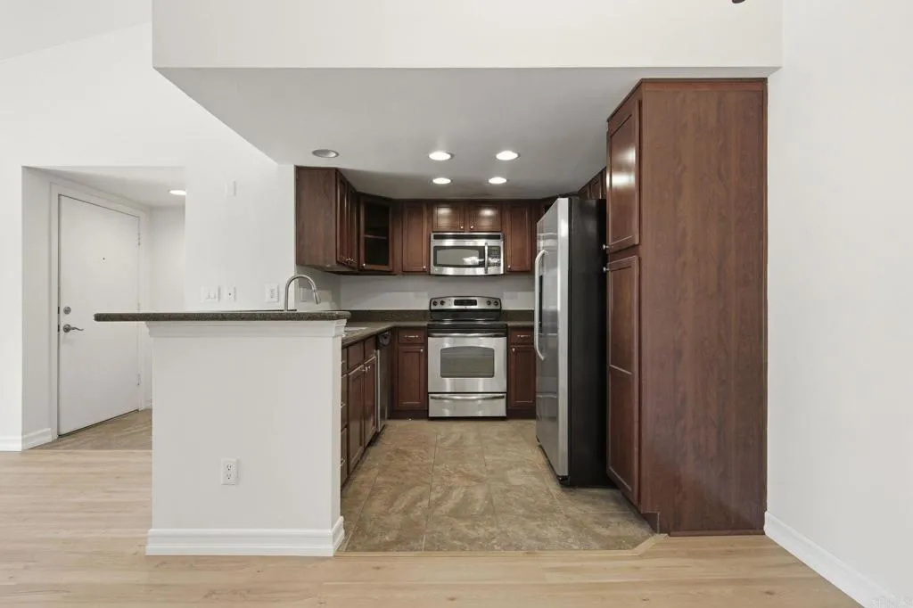 https://cdn.realtyfeed.com/cdn/127/306757002/fdd89f754c64a2885ca5392b3d03f5bd.webp