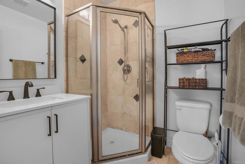 https://cdn.realtyfeed.com/cdn/127/306757019/84aa5f131a7725612753049f11f62830.webp