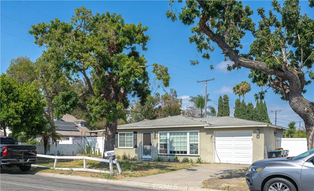 4301 W Lilac, Santa Ana, CA 92704 - Photo 2 of 40, Santa Ana, CA