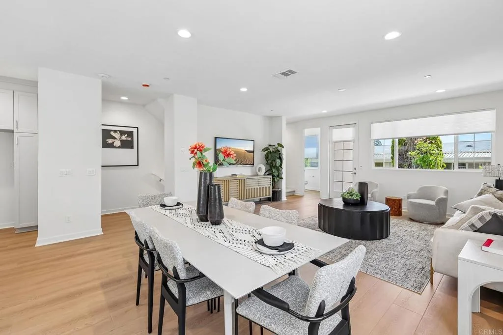 https://cdn.realtyfeed.com/cdn/127/306757058/45703de7235958ca598ba2f50703270e.webp