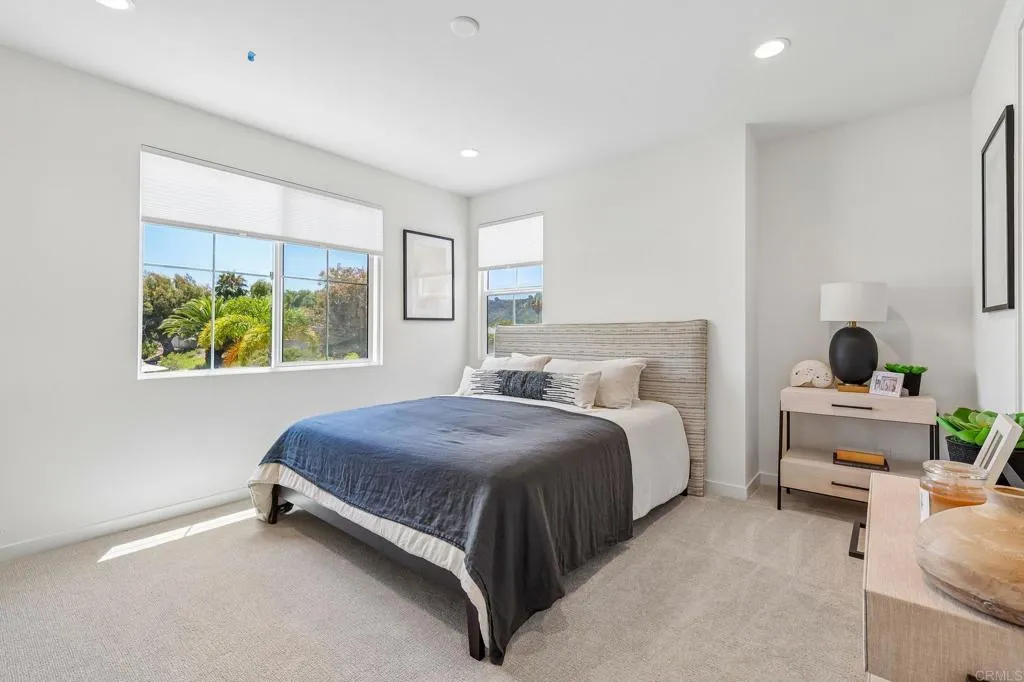 https://cdn.realtyfeed.com/cdn/127/306757058/90b6b73be9224b9802af8ee285e7fa6f.webp