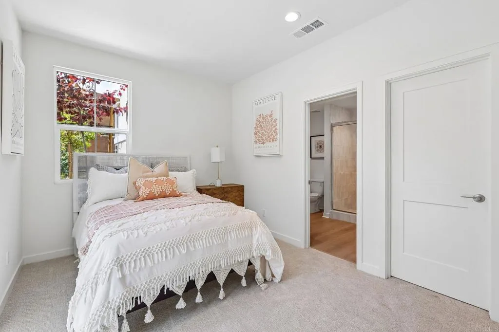 https://cdn.realtyfeed.com/cdn/127/306757058/b6aa843d864a224ca1df20d6f81e70e2.webp