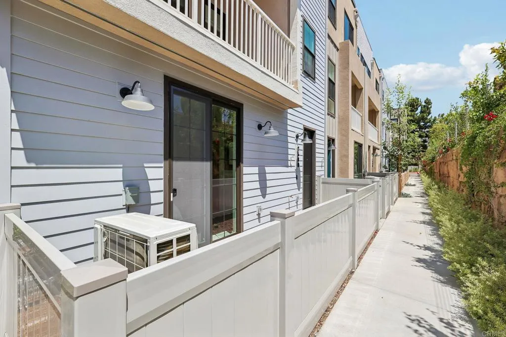 https://cdn.realtyfeed.com/cdn/127/306757058/beb5f9a45262d3b838475470e08fc9df.webp
