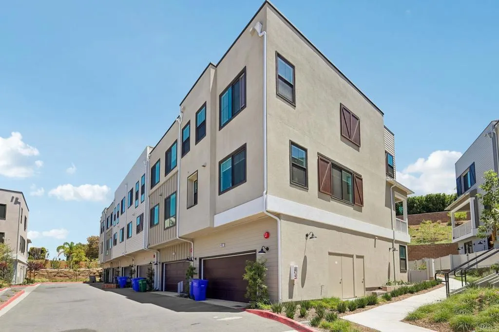 https://cdn.realtyfeed.com/cdn/127/306757058/d86a3c46703667f19464d7643fbb2768.webp